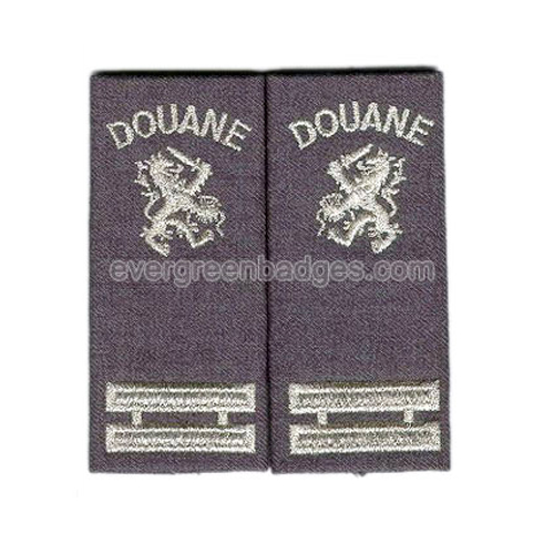 Epaulettes 