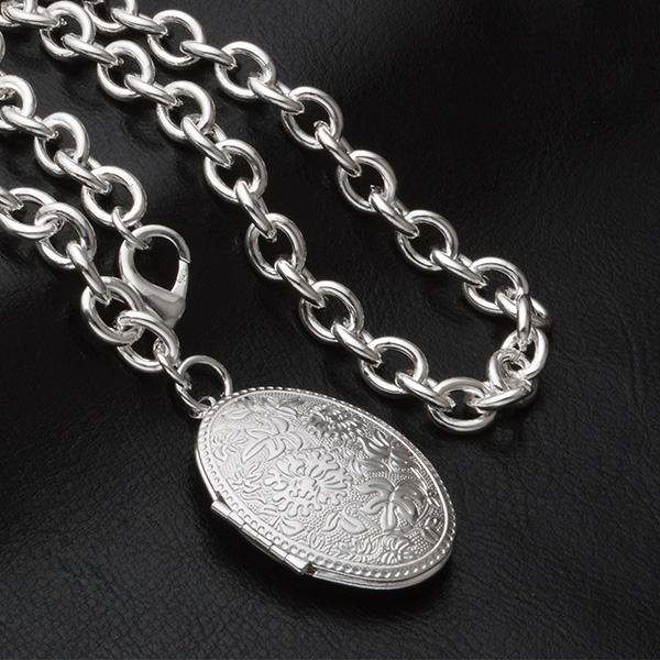 Silver Egg Shaped Pendant Chain Necklace