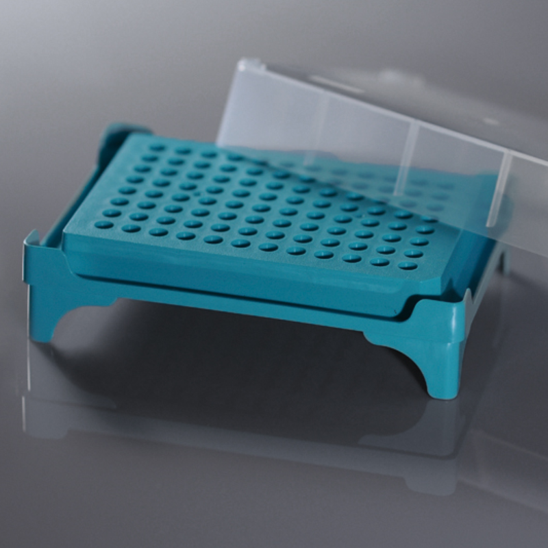 96 dobře stohovatelný stojan PCR