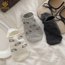 만화 KT 고양이 얕은 입에서 보이지 않는 보트 양말 안티 슬립