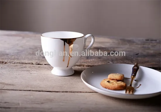 Good quality Gold rim porcelain coffee cup with Verisimilar picture design