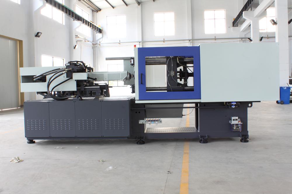 Plastic Injection Molding Machine Factory