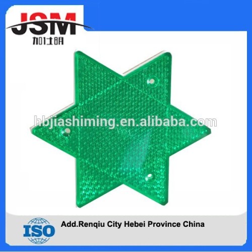 Green star reflector for trucks