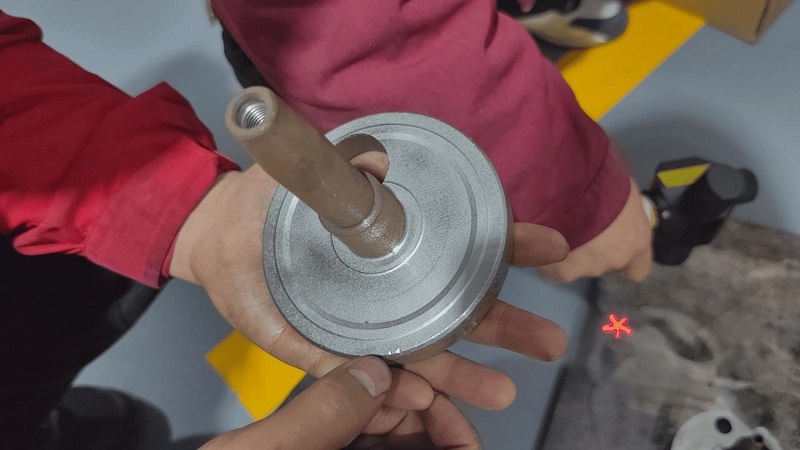 Chuke Intelligent Welcomes Long-Term Client's Crankshaft Cleaning Test Results, Leading to Bulk Purchase of Laser Cleaning Equipment!