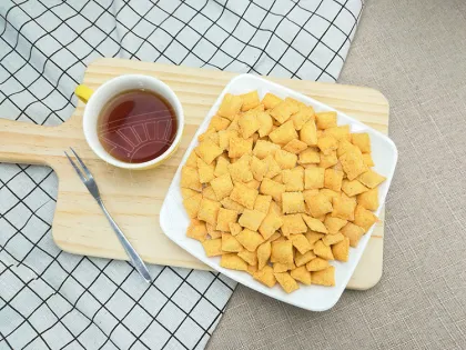 BBQ flavoured crisp snack food for supermarket