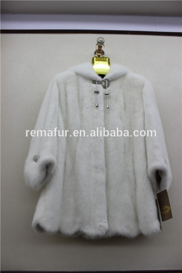 Fashion Women Mink Fur Garment In White Color