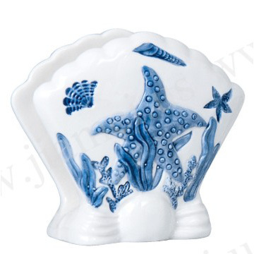 Arted tableware for rooster collection --shell decration