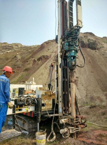 Surface Core Rig 200m Professional Crawler Mounted Surface Core Drilling Rig, High ...