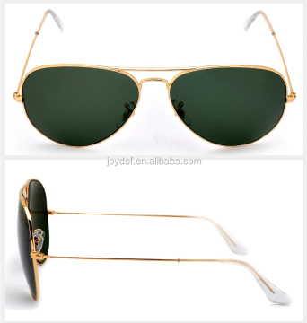 Gafas de sol de metal clásicas con lentes de color verde oscuro para hombres y mujeres