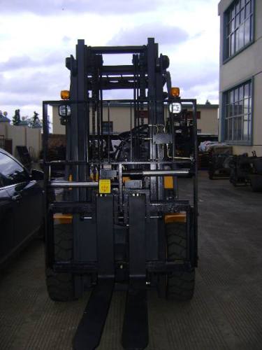 Diesel Forklift With Fork Positioner (HH30Z)