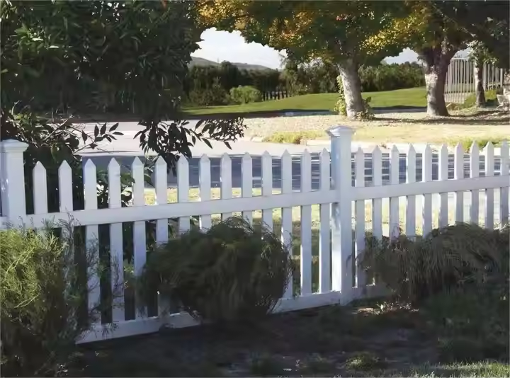 Steel fencing