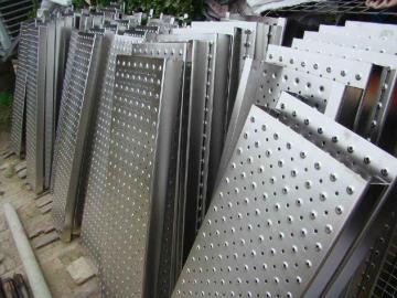 Routes d'escalier de grille de sécurité en diamant