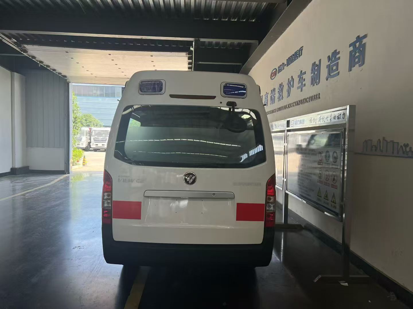 Specialized Ambulance for Patient Evacuation