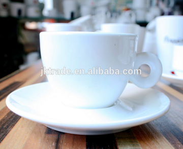 ถ้วยกาแฟเซรามิกสีขาวขายส่งถ้วยกาแฟเอสเพรสโซ่ 180 มล. ชุดถ้วยพร้อมจานรอง