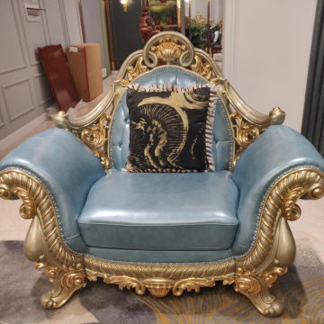 Carved Classic Italian Luxury living room sofa Set