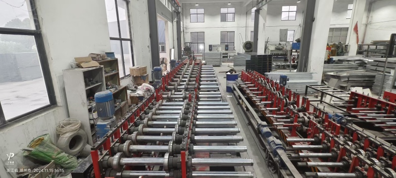 Bridge forming machine