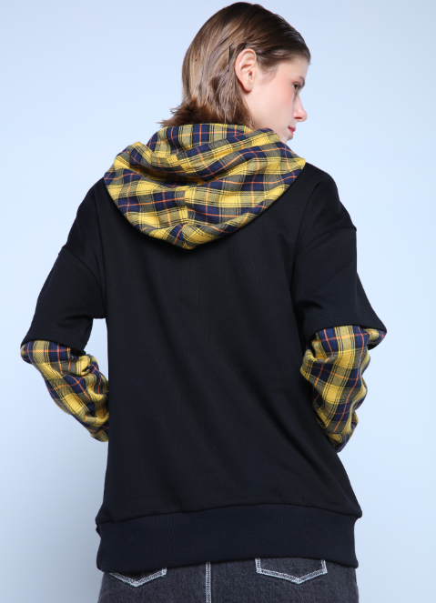 POUCH POCKET HOODIE 