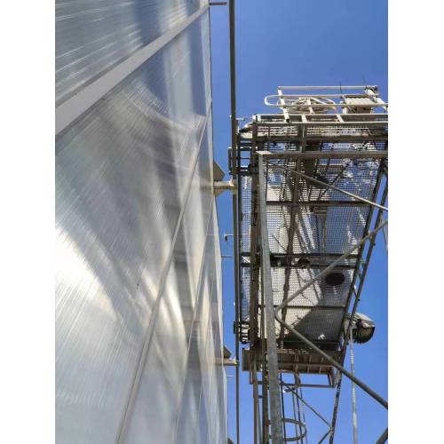 Smart Greenhouse Retrofit Cleaning Vehicle