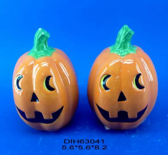 Halloween Decorative Pumpkin Salt and Pepper Shakers Set