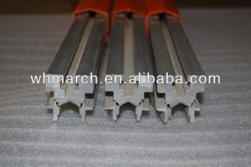 Aluminum/stainless conductor bus bar for hoist