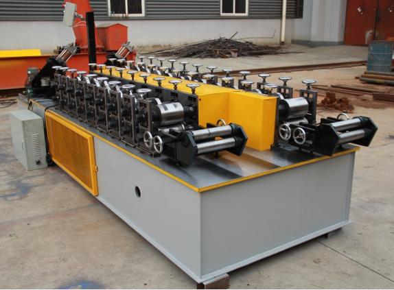 Furring channel shaping machine )