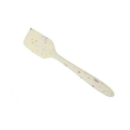 High-Quality Silicone Scraper and Baking Tools for Pastry Making