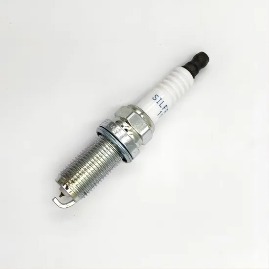 Auto Parts 22401AA720 SILFR6A11 Platinum Spark Plug For Japanese Car 22401AA750 SILFR6C11