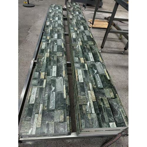 レンガの質感の長い石目 PU サンドイッチ パネル