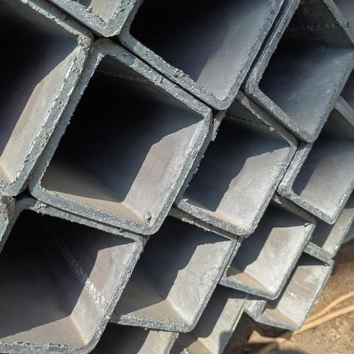 Materiales de construcción Tubo de acero cuadrado Galvanized 2x4