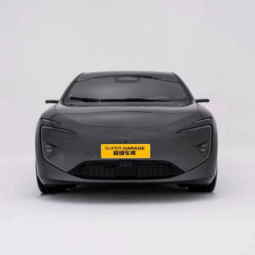 Avatr 12 електричен автомобил со лев погон 2024 година