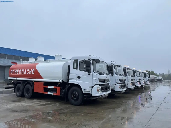 High-Capacity DongFeng KR 6x4 Fuel Transport Truck