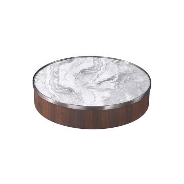 Mesa de café redonda na placa de rocha