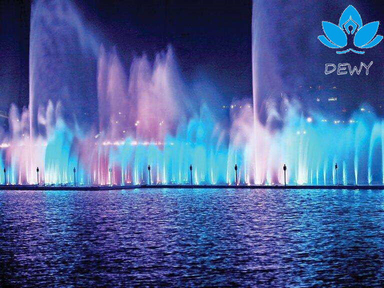 pool with fountain