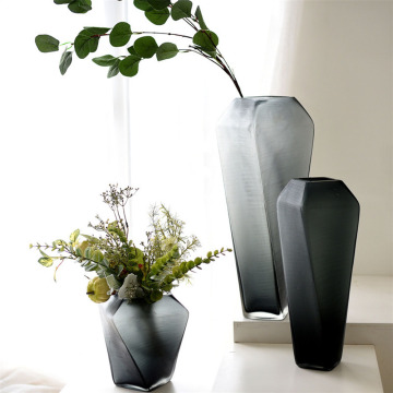 Factory Wholesale Modern Transparent Glass Vases for Home & Weddings
