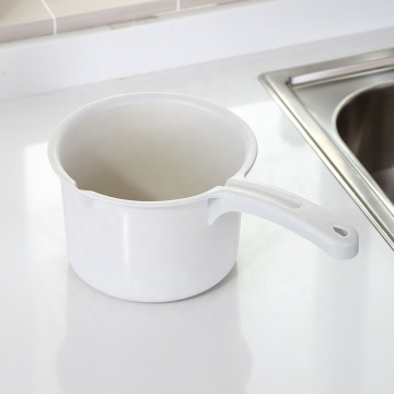 Pp plastique de cuisine à eau louche avec poignée pour épaissir la soupe et la cuillère de la salle de bain tasse
