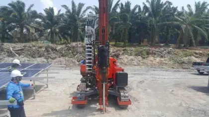 Solar Piling Machine Hydraulic Impact Hammer Pile