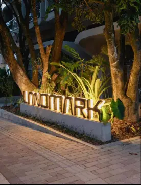 Custom edge-lit signs
