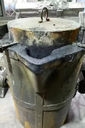 Black excellent resistance to metals bulk refractory