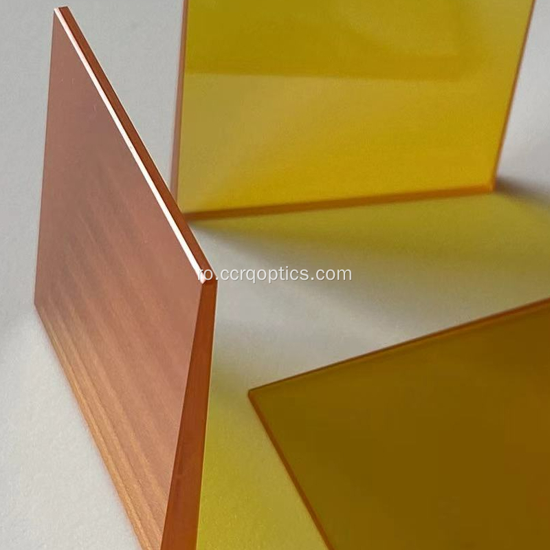 Sticlă optică Safir/Caf2, prismă cu pană de silice topită UV