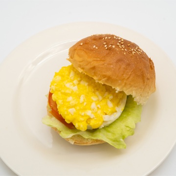 Molho de salada de ovo salgado congelado