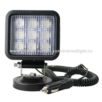 Vehicle LED repair working light with magnet base