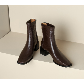 Hot Sale: Square Toe Short Boot with Back Zipper and Chunky High Heel for Women