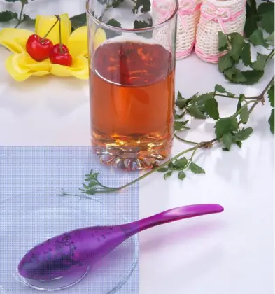 Plastic tea strainer steeper spoon