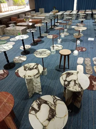 Bulgari Calacatta Violet Round Marble Tops with Marble Stools