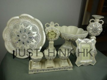 Custom made Artistic Resin Crafts / Decoration / Gift Set FZ-RC-1104