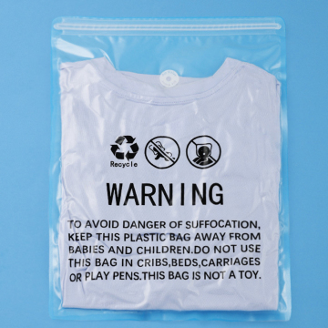 Transparente Plastik -Vakuumbeutel für Kleidungsstücke - handgerollte, komprimierbare Reisebeutel mit Reißverschluss