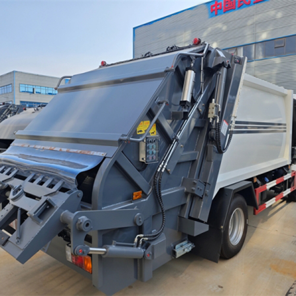 Versatile ISUZU KV100 4x2 8cbm Garbage Compactor Truck Solutions