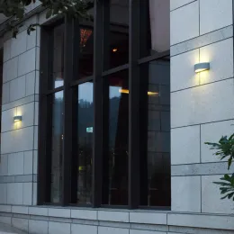 E27 Outdoor Wall Light 5581