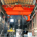 Specialized gearbox for casting cranes