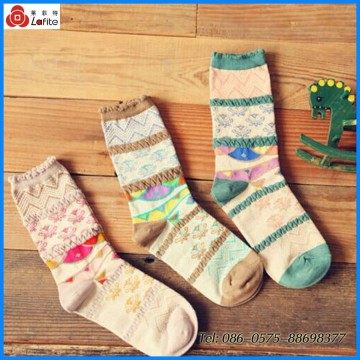 Oem designs colorful high quality comfortable tube girls socks